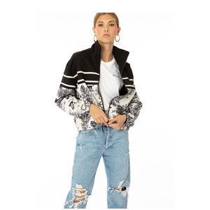 EUC ellannemm J'adore Windbreaker S/M *SOLDOUT online*